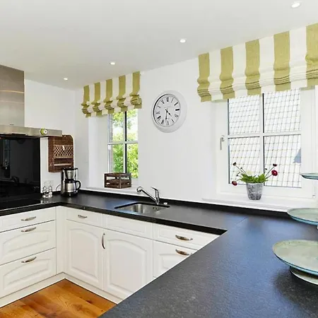 House In Wyk Near South Beach, Cleaning Included Appartamento *